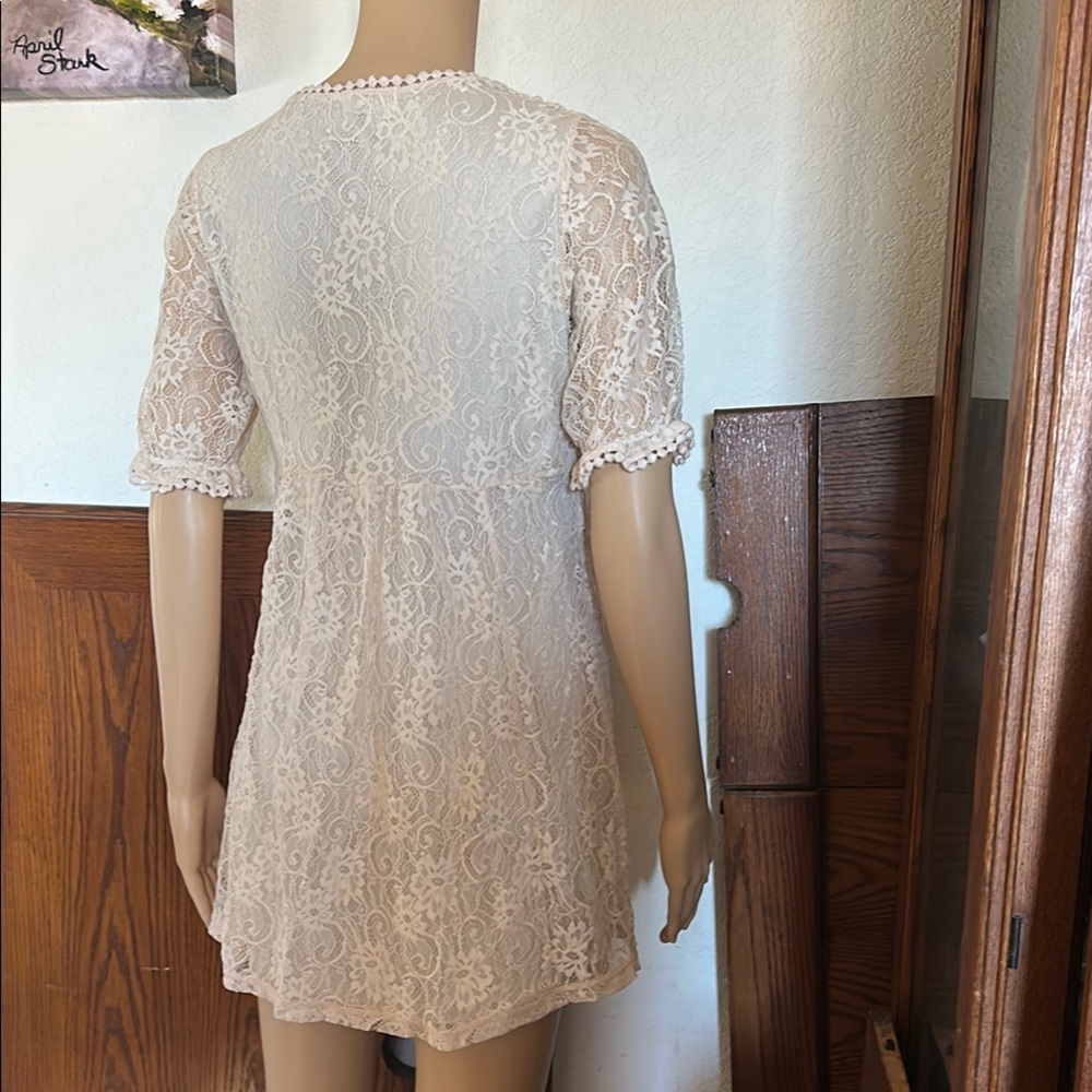 Alter’d State Cream Lace Dress/Tunic - Picture 3 of 5